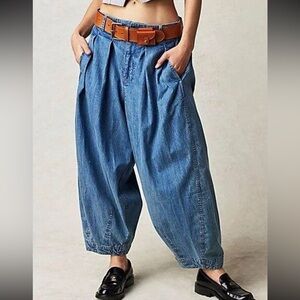 Free People Ridley Pull-On Barrel Jeans